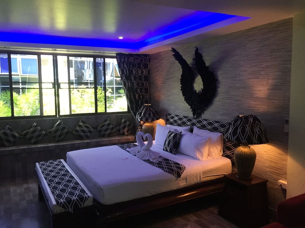 undefined Fong Kaew and Baan Nang Fa Guesthouse 5