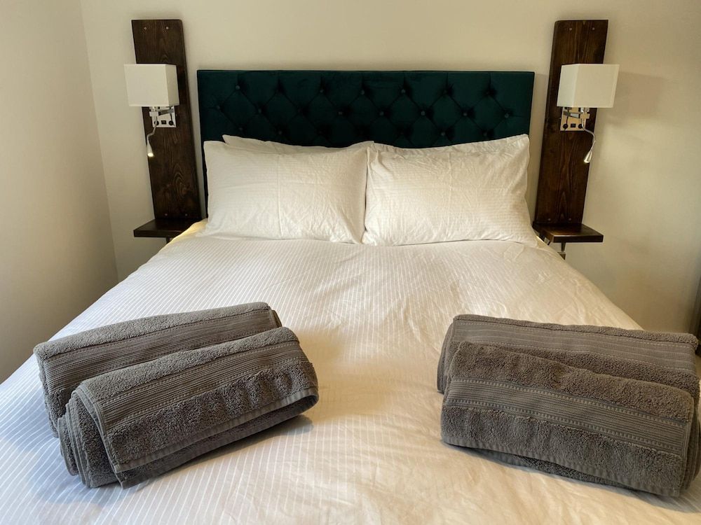 undefined CH Apt 7 2bed in Bath 7