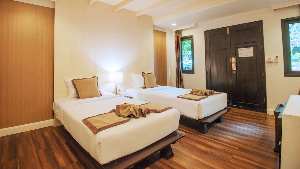 B2 Suthep Night Market Premier Resort Superior Room