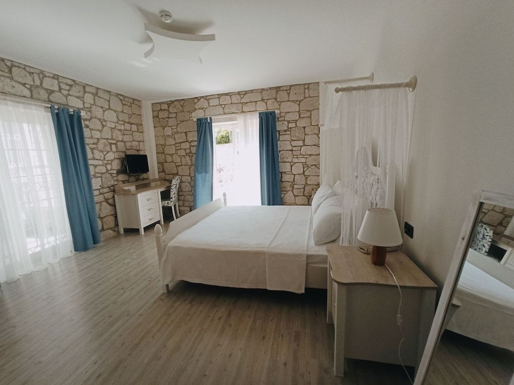 undefined Mavi Konak Alacati