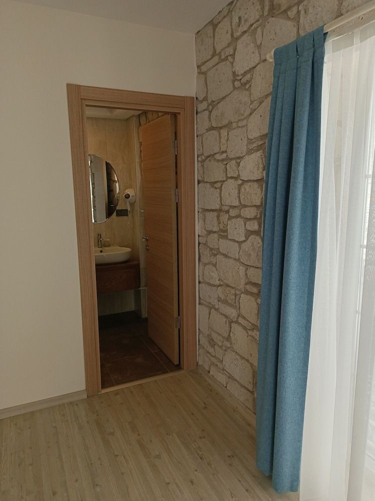 Mavi Konak Alacati Deluxe Double Room 11
