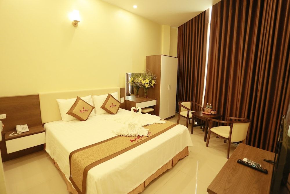 Anova 2 Hotel Deluxe Double Room 4