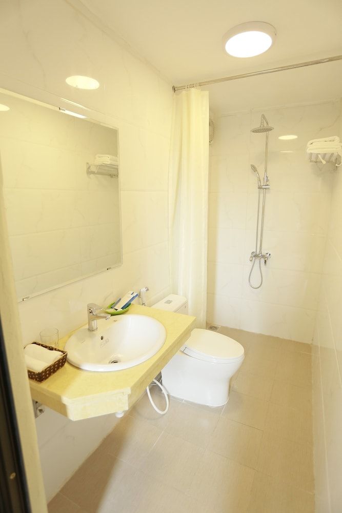 Anova 2 Hotel Deluxe Double Room 26