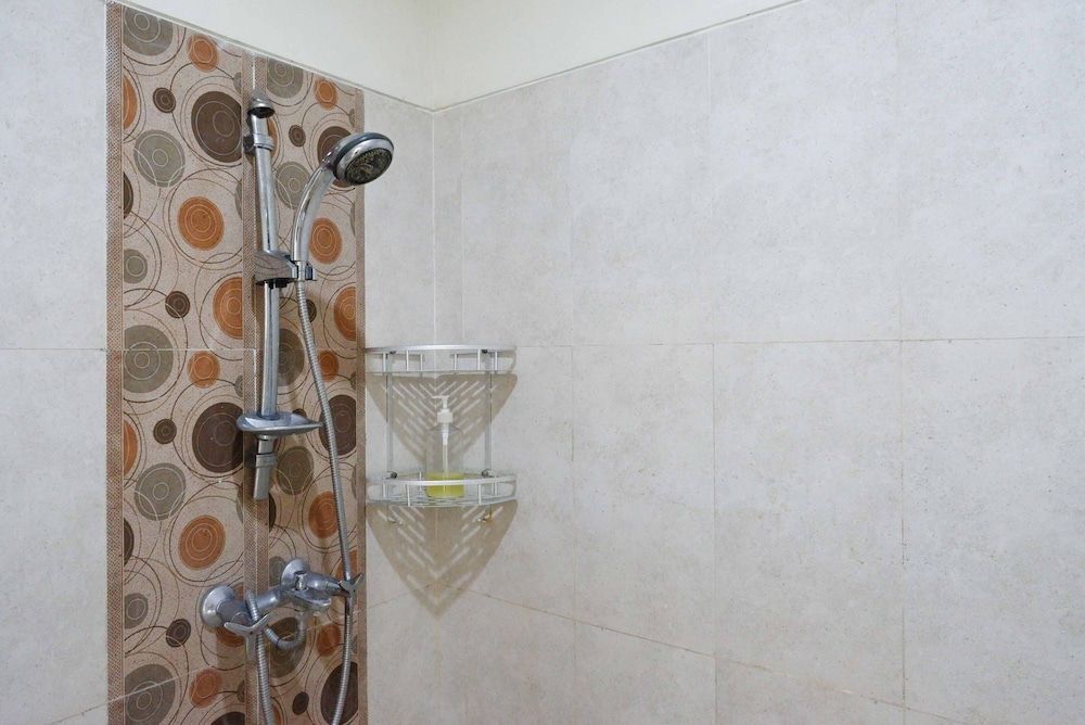 Urbanview Hotel Syariah Casa Azmya Yogyakarta Deluxe Room 9