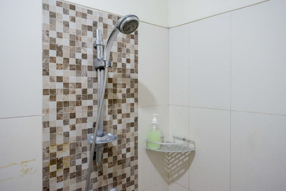 Urbanview Hotel Syariah Casa Azmya Yogyakarta Twin Room 10