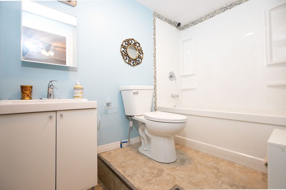 Lily's Garden Comfort Double Room, Bathtub 4