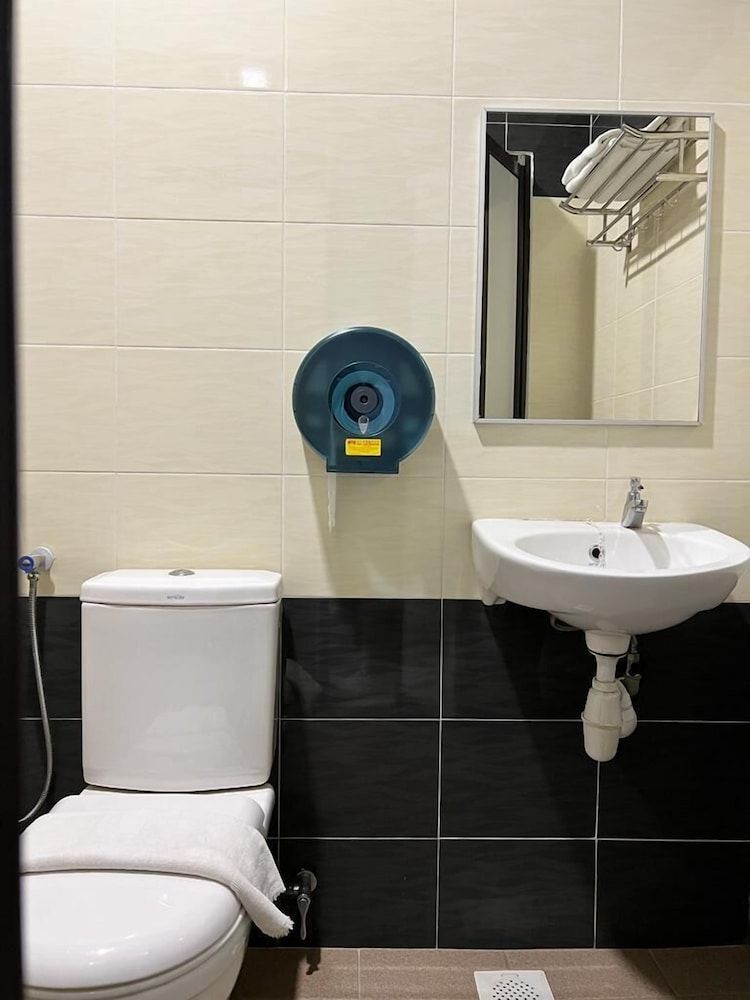 SIN LIEN HOTEL Standard Double Room 4