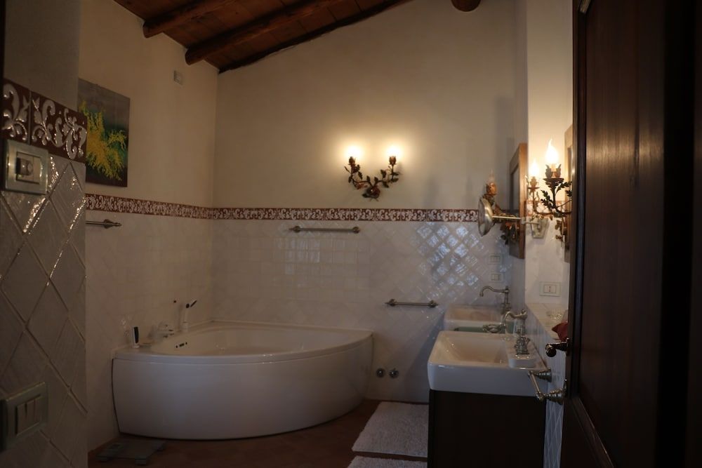B&B Casale la Meridiana Luxury Room, Terrace 2