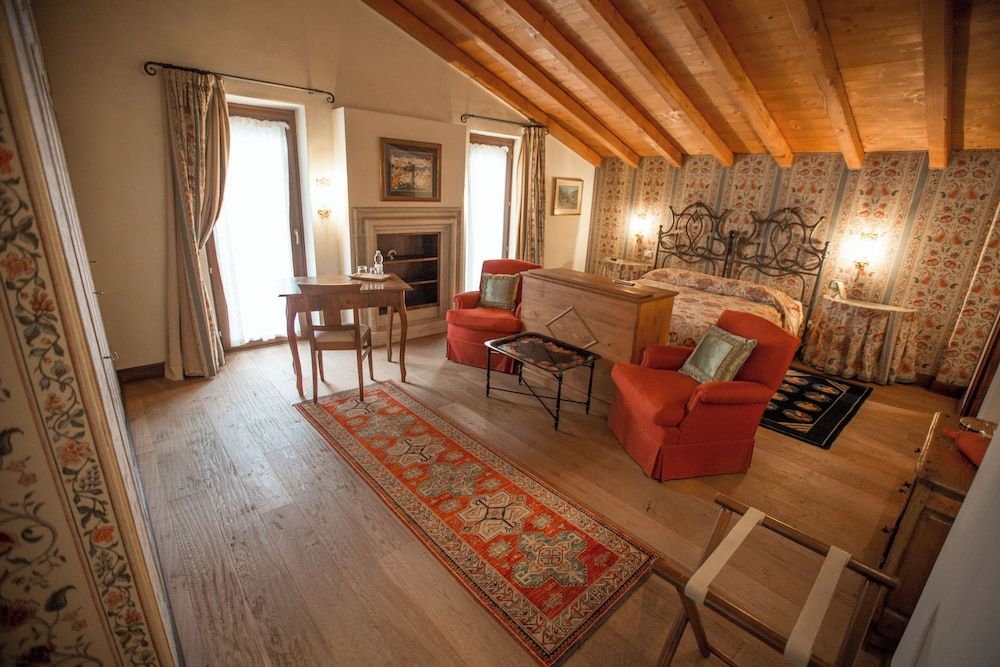 B&B Casale la Meridiana Luxury Room, Terrace 4