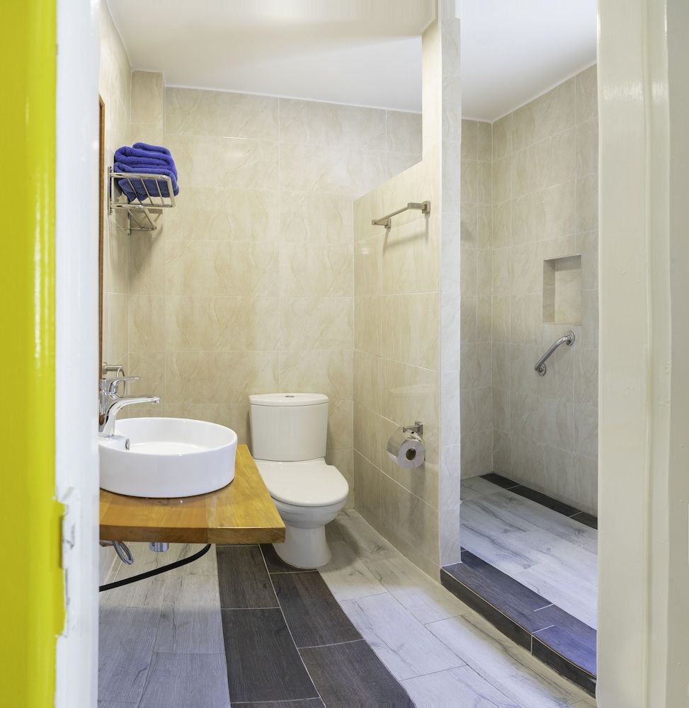 Hostal Rio Amazonas Double Room, 2 Twin Beds 3