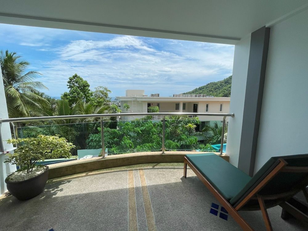 Kata Top View by Lofty 4 Bedrooms Villa 15