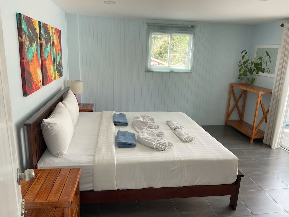 Kata Top View by Lofty 4 Bedrooms Villa 8