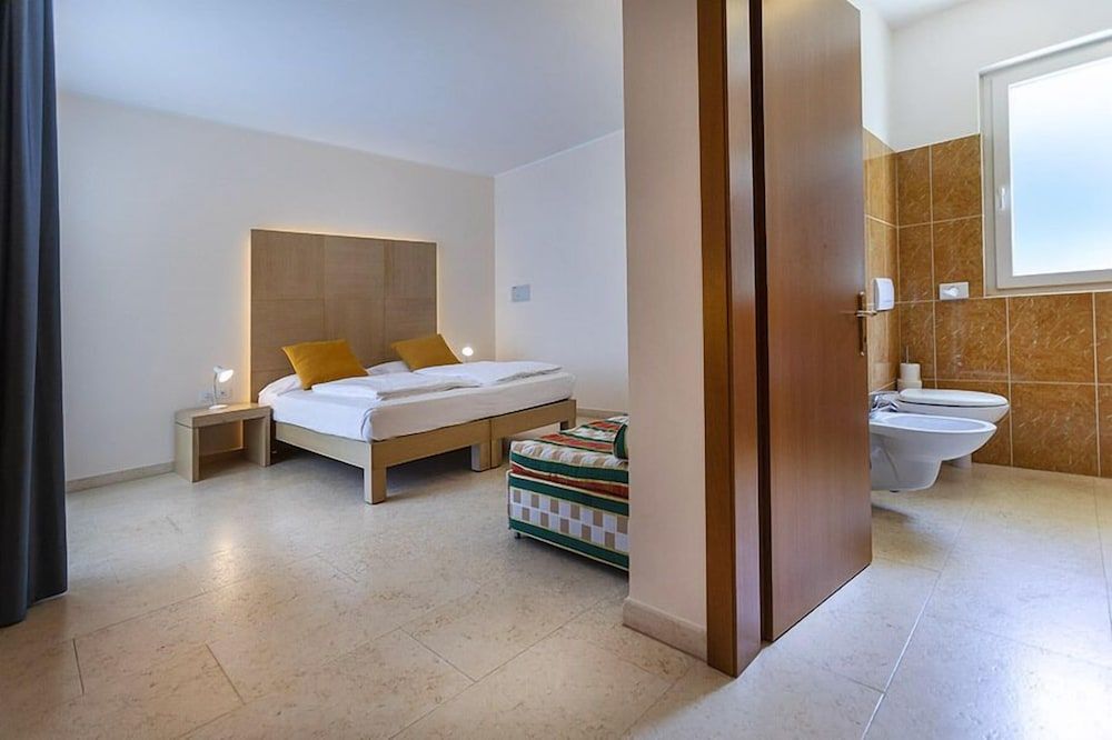 Hotel Garni Orchidea Superior Triple Room