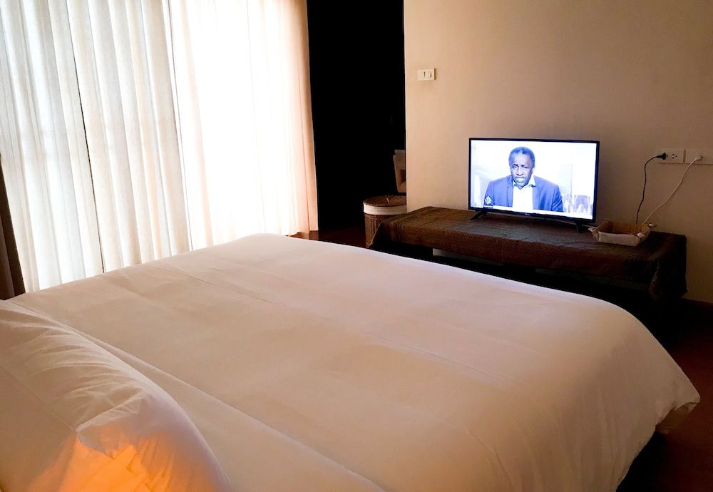 Siam Bright Suite Deluxe Apartment 2