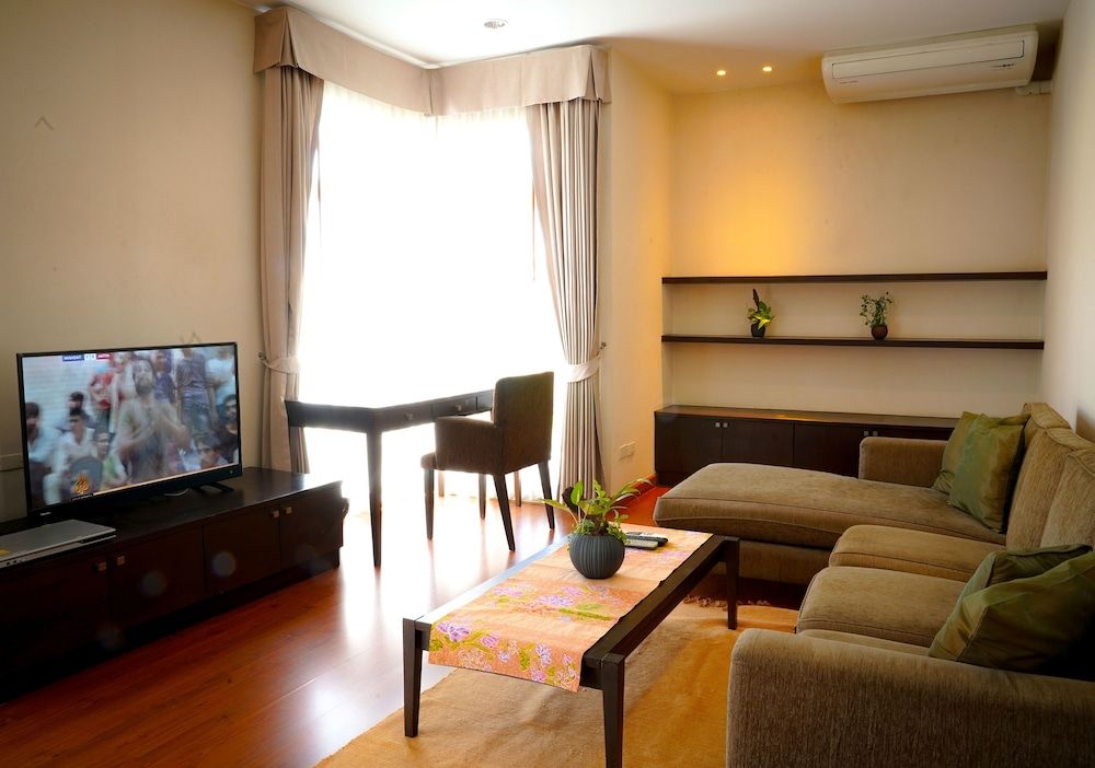 Siam Bright Suite Deluxe Apartment 6