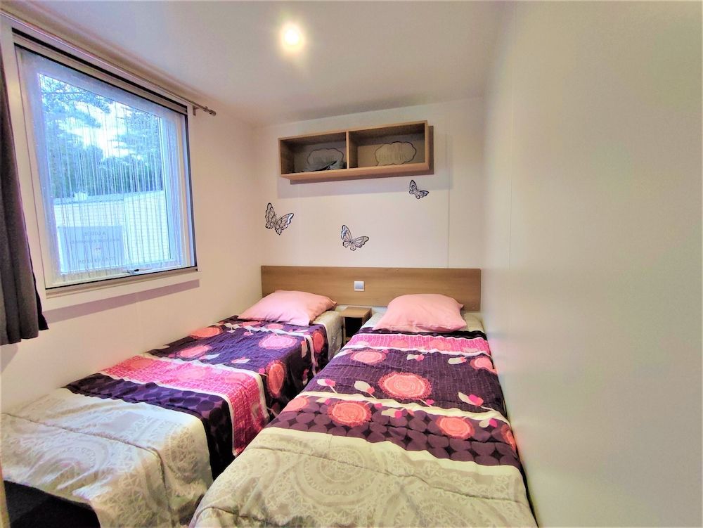 Family Mobile Home, Multiple Beds, Non Smoking (10)