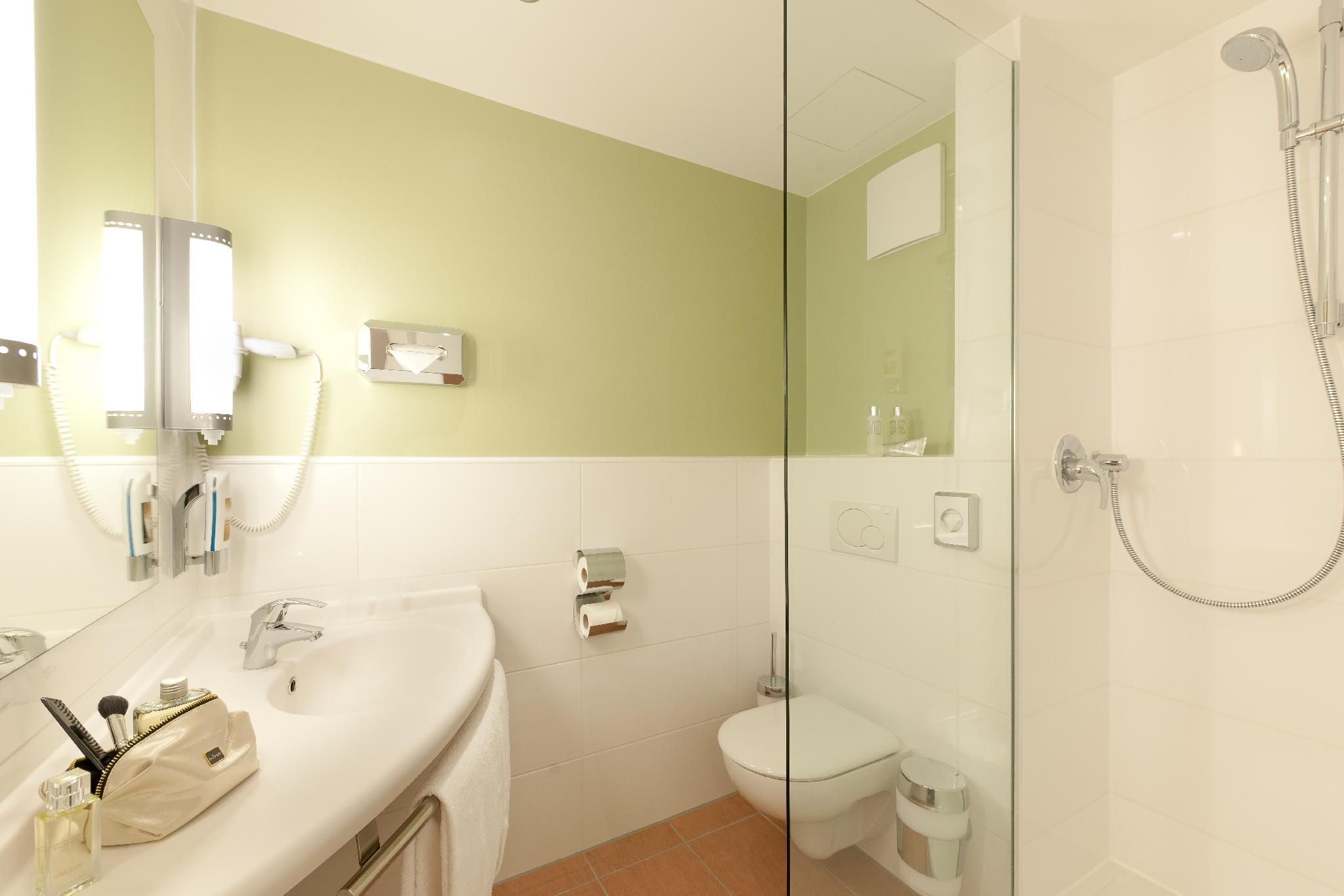 ibis München City Süd Standard Room with Double Bed 3