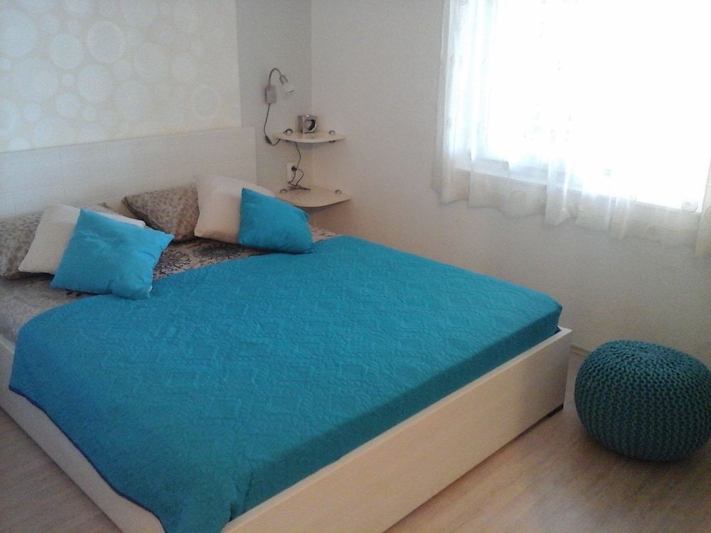 Apartmani Teo Studio (nr. 2) with parking 2