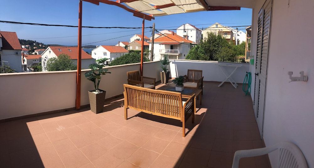 Apartmani Teo Double Room, Terrace, Sea View with parking 9