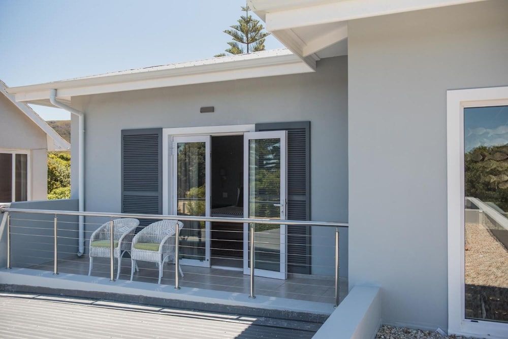 undefined The Whale on Main B&B 4