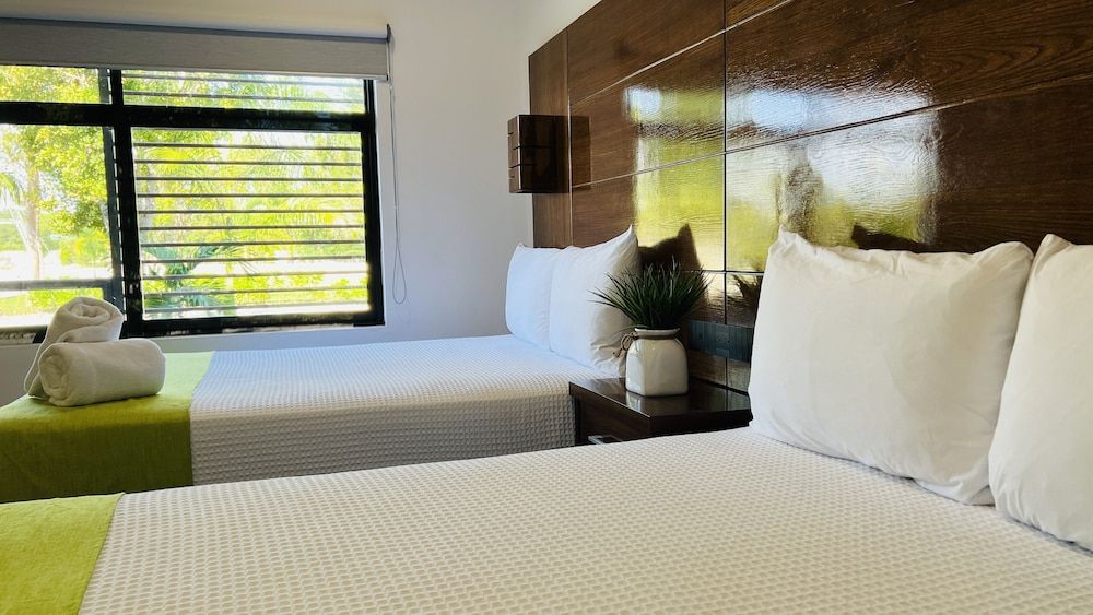 Mayan Water Hotel Basic Double Room, 2 Queen Beds 3
