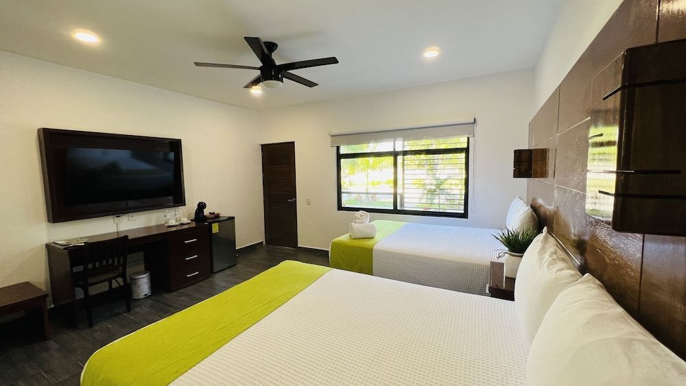 Mayan Water Hotel Basic Double Room, 2 Queen Beds 6