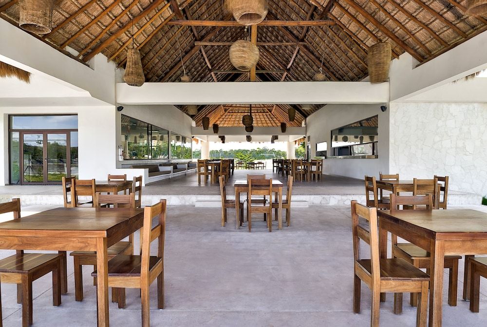 undefined Mayan Water Hotel 7