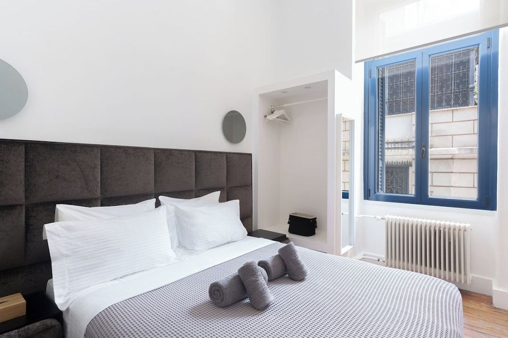 Art Pantheon - Suites & Apartments Deluxe Suite