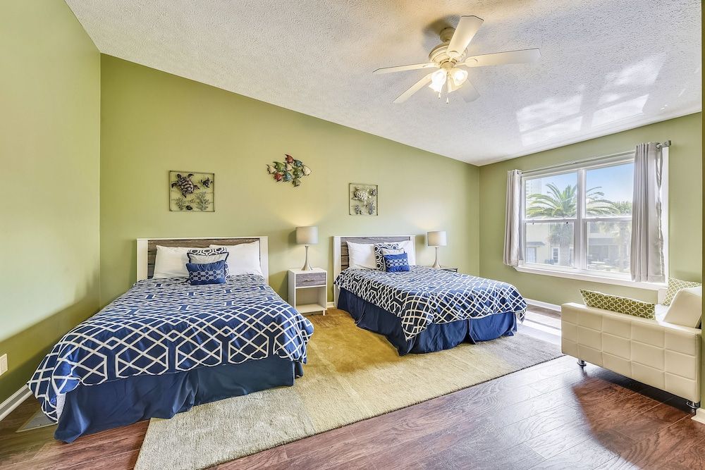 Townhome, 3 Bedrooms (208)