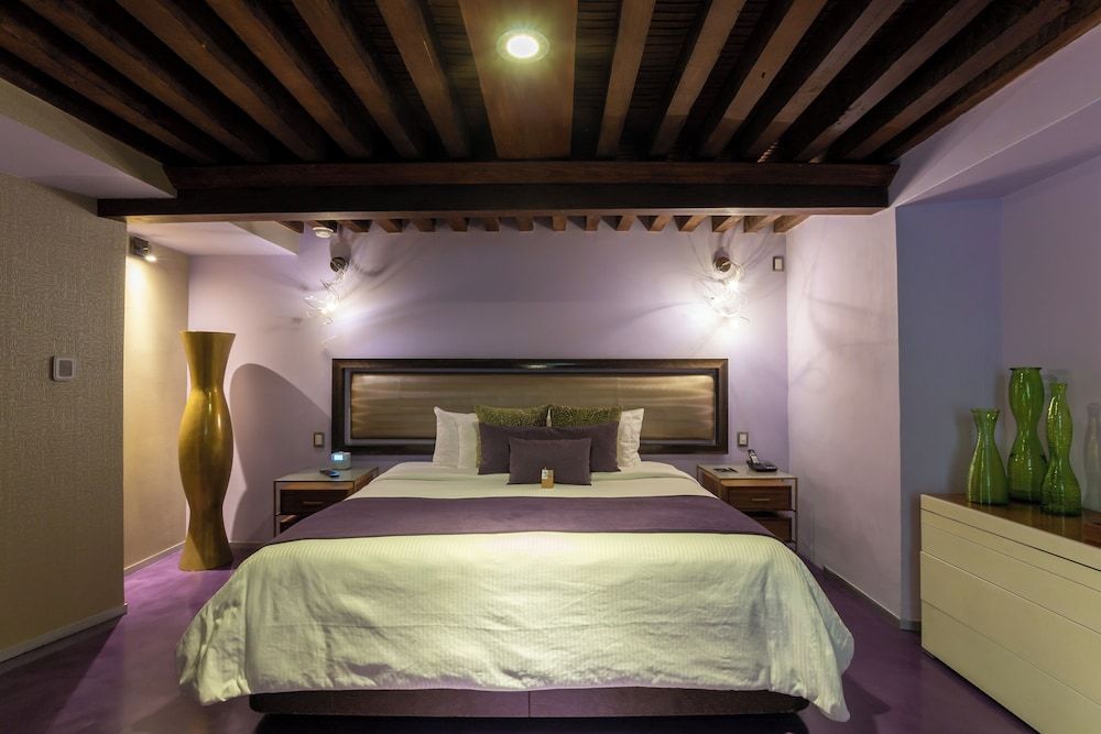 1850 Hotel Boutique Deluxe Room Aranza 6