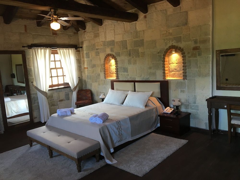 Urla Ciftlik Otel Standard Room 2