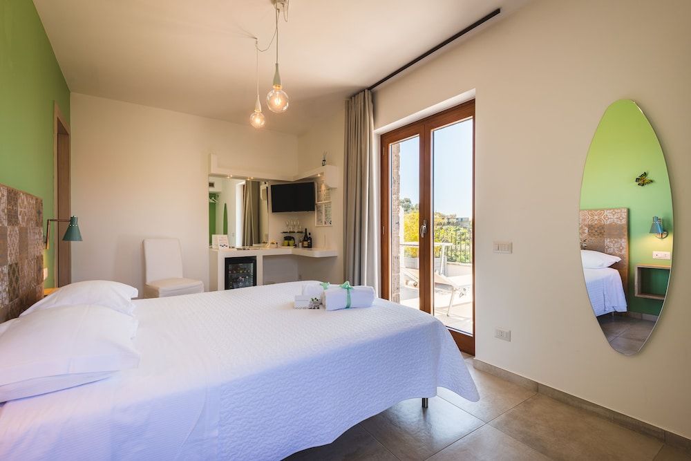 Deluxe Double Room (Procida )