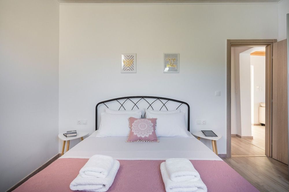 B&M Villa Sirili Villa, Private Pool 4