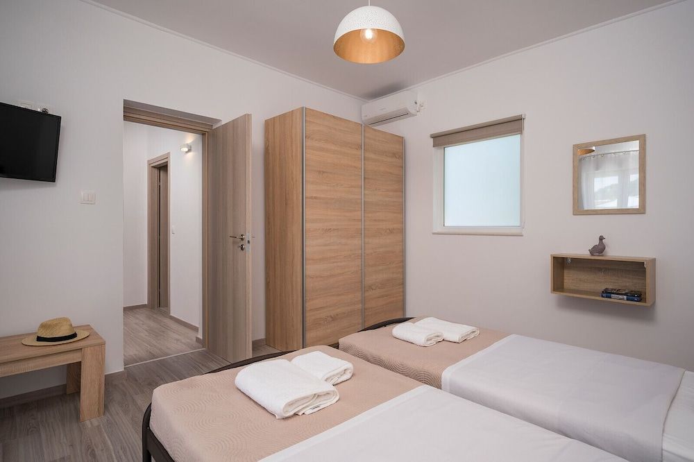 B&M Villa Sirili Villa, Private Pool 5