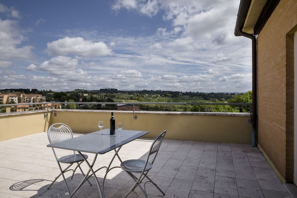 Porta Pispini Residence Deluxe Studio 3