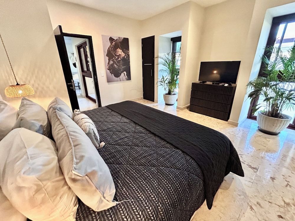 undefined El Faro 403 SURF