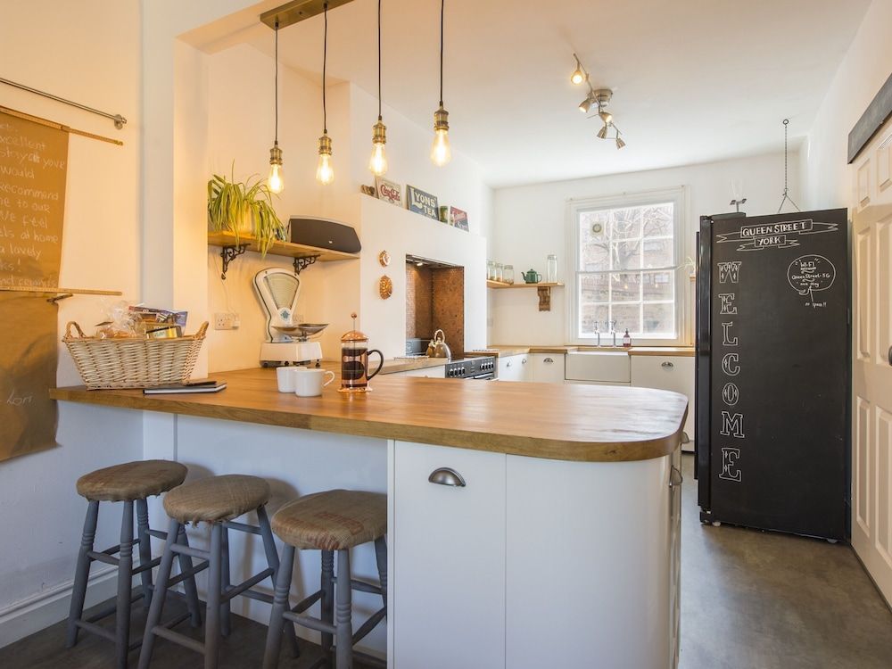 undefined The Tansy House on Queen Street 9