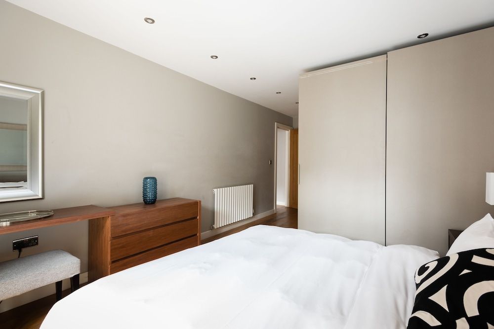 The Norfolk Townhouse - Large & Stunning 5BDR Mews Home on Private Street House (5 Bedrooms) 6