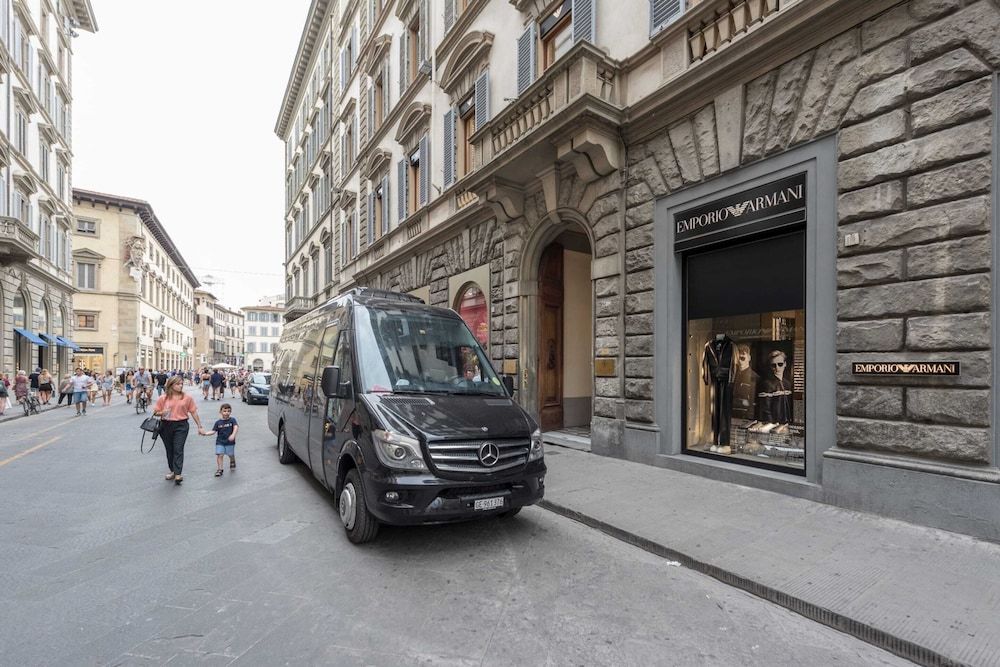 undefined Charming 2bed Apt Overlooking Duomo 2