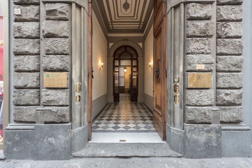 undefined Charming 2bed Apt Overlooking Duomo 8