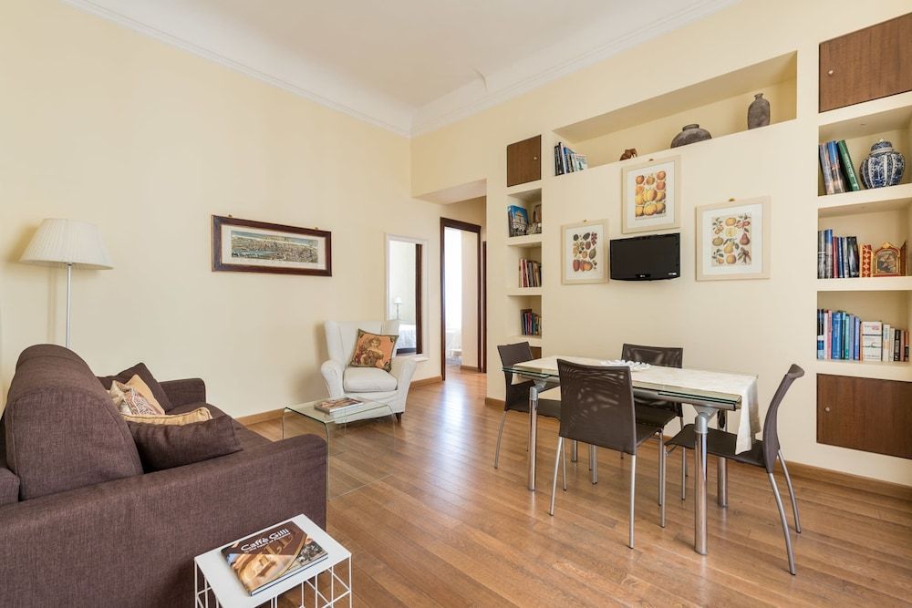 Charming 2bed Apt Overlooking Duomo Apartment, 2 Bedrooms 34