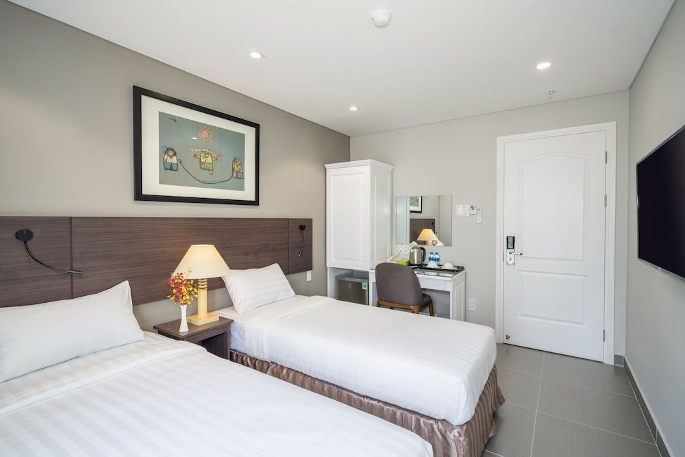 undefined Parkhill Hotel & Apartment 2