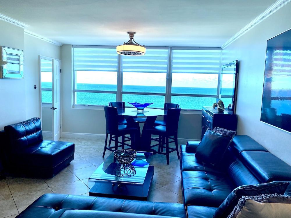 Direct ocean front condo Miami Beach Deluxe Condo 17