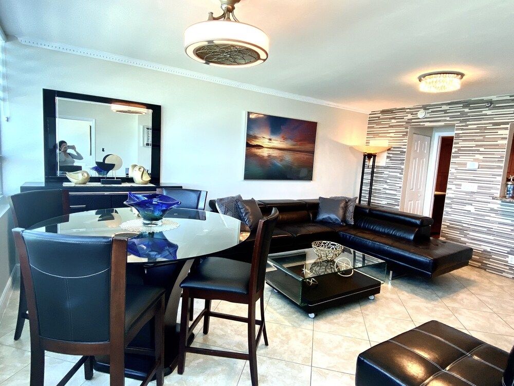 Direct ocean front condo Miami Beach Deluxe Condo 15