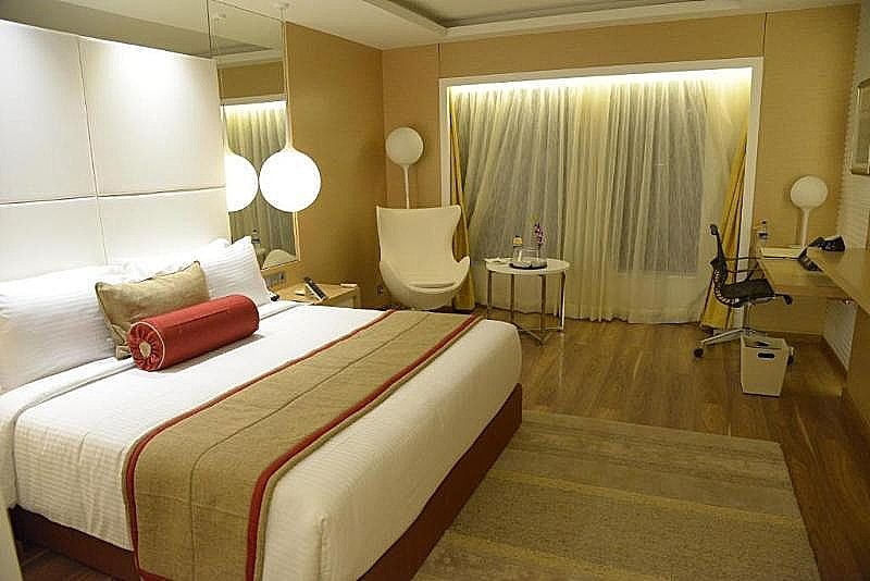 premium club single room