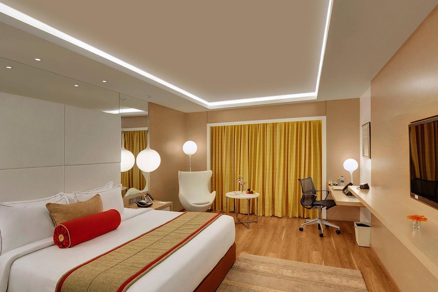Executive Pool View Room