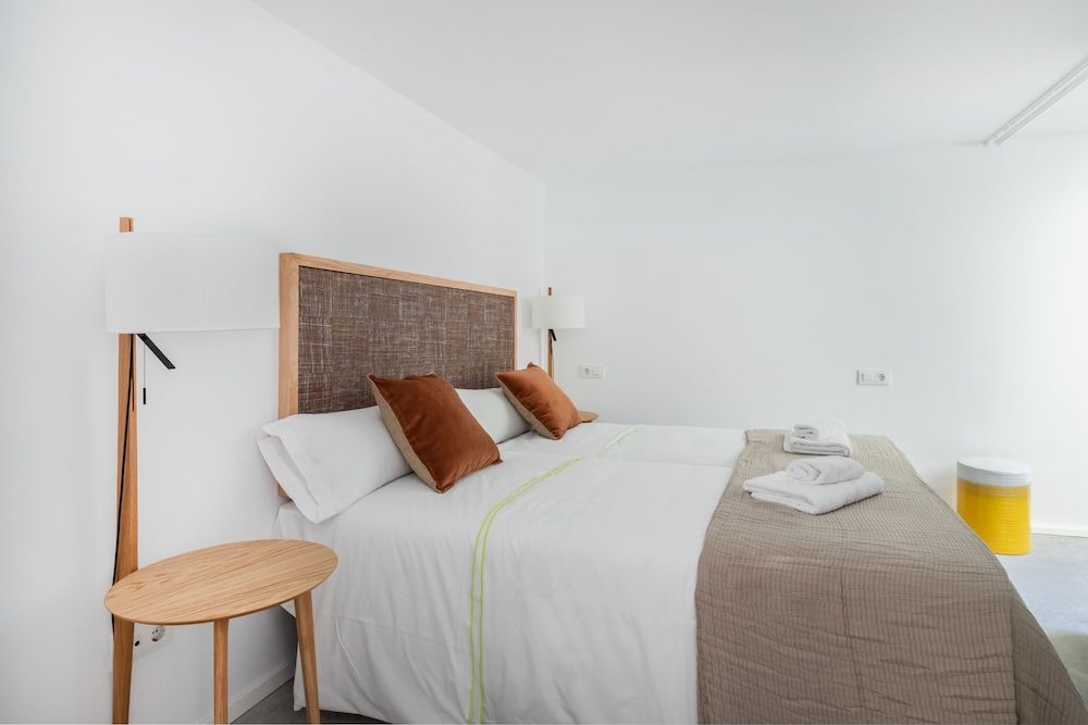 undefined Slow Suites Maestranza 6