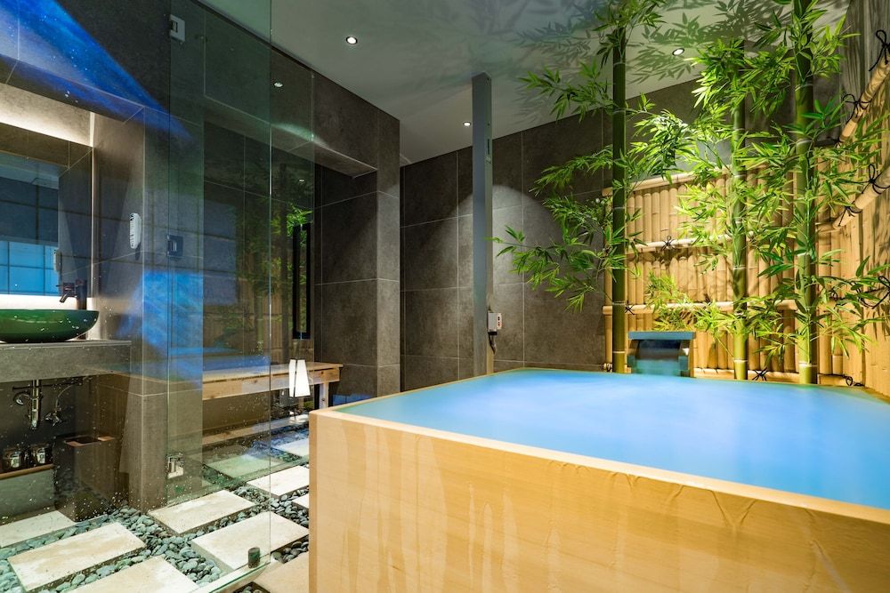 undefined KONJAKUSO Osaka Bentencho "HIKARIYUYA" Projection Mapping SPA 7