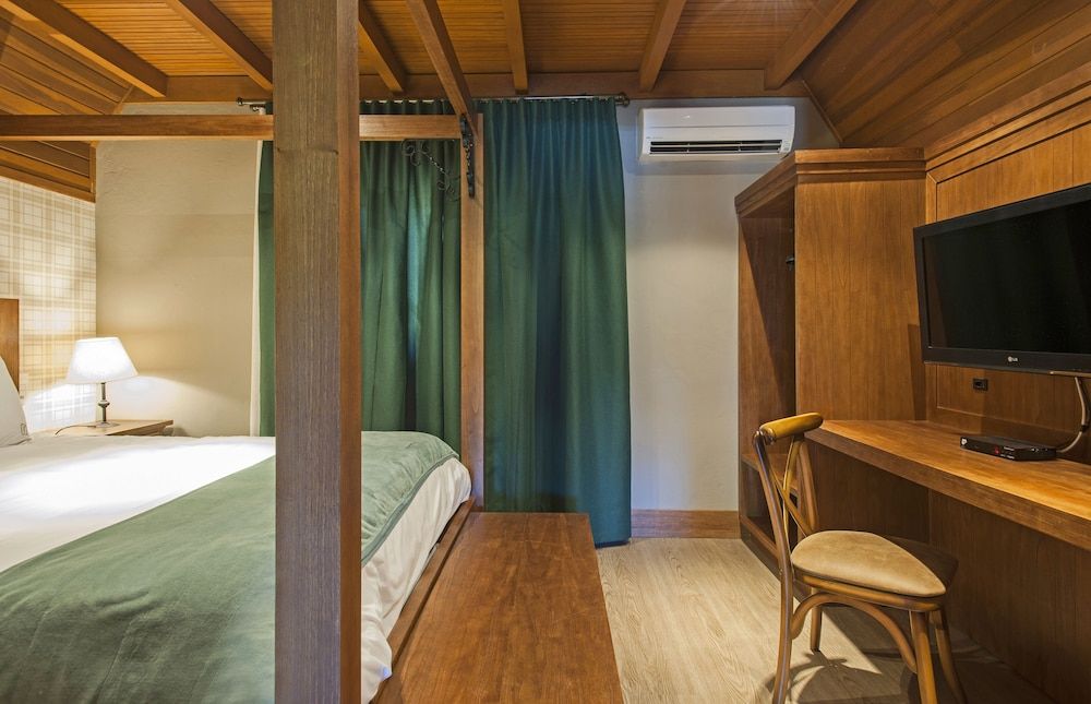Chalet, Bathtub (Fioreze)