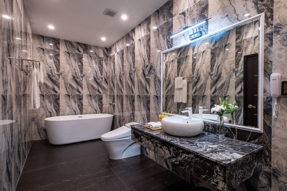 undefined Sandals Lily Hotel 4